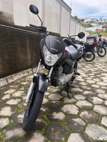 VENDO HONDA TITAN EX 2012 R$10.000,00