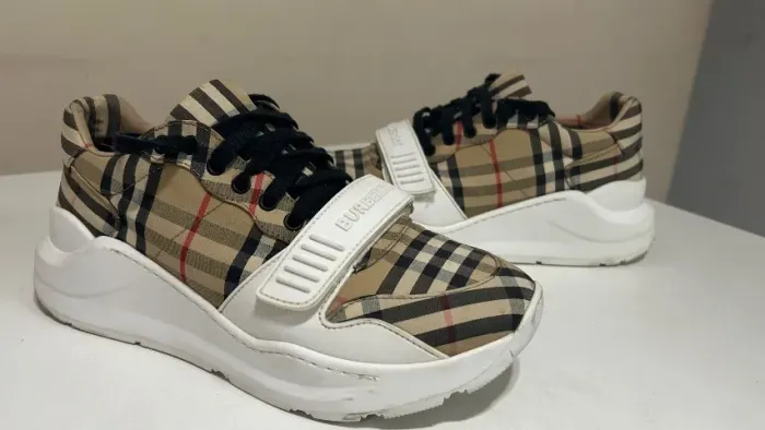 Tênis Burberry masculino