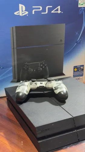 ? PS4 500gb com Caixa + PS2 Completo c/ 2 Controles Sem Fio