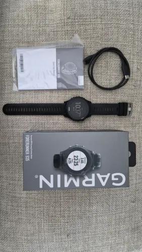 Vendo Garmin 935 Forerunner 