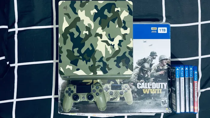 Vendo PS4 1tb edição call off duty ou troco por PC