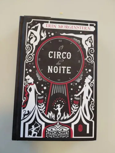 O Circo da Noite - edição capa dura