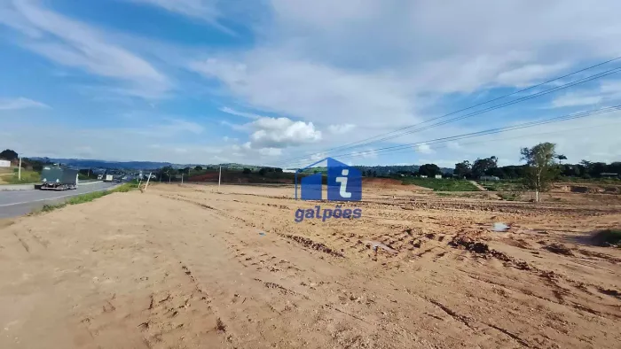 Área com 30.000 m² às margens da BR 232 em Pombos - PE