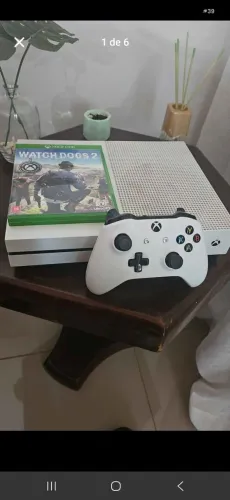 Xbox one S 1tb e 1 controle + Jogo