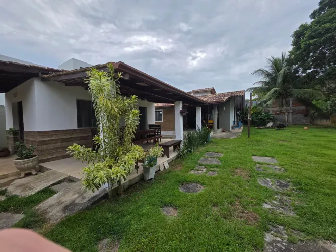 Casa (Padrão), com 3 quartos e 2 banheiros à Venda, 640 m² em Ilhéus/BA