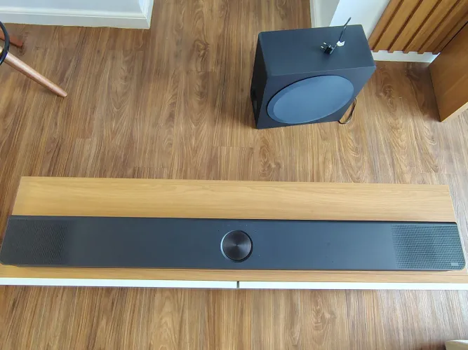 Soundbar LG S90TY + Subwoofer - 570W RMS, Dolby Atmos, 5.1.3 Canais, DTS:X