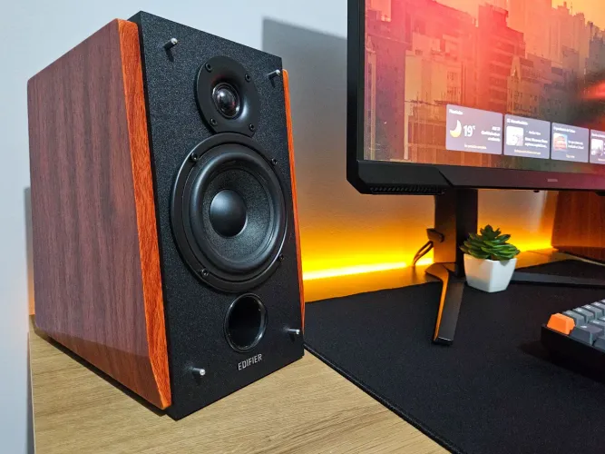 Caixas de Som Monitor de Áudio Edifier R1700BT - Bluetooth e Excelente Estado