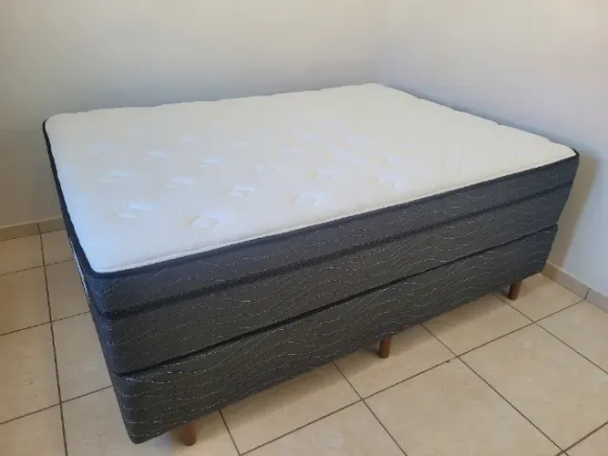 Cama Box Casal Pikolin Linha Sky Mola Ensacada (138x188x36cm) ? Excelente Estado