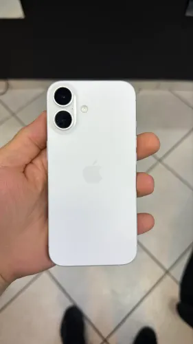 iPhone 16 bateria 100% ainda na garantia Apple 