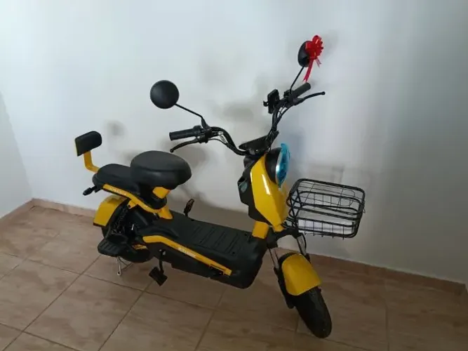 Scooter elétrica ultramooove GTX500W