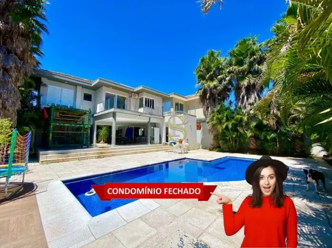 Casa de Alto Padrão à venda em Condomínio Fechado, 454 m² por R$ 3.000.000 - Bom Jesus dos