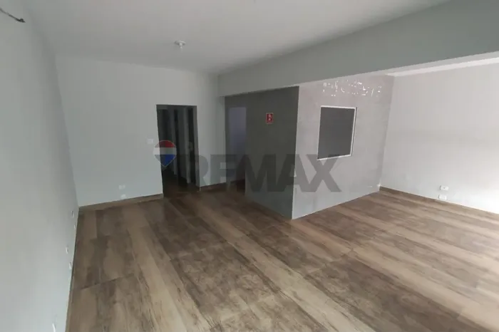 Imóvel Comercial para Locação na Rua Catequese Excelente oportunidade para sua empresa em