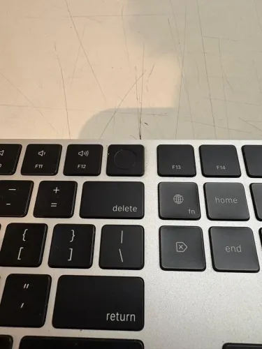 Magic Keyboard com teclado numérico 