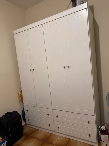 Gaveteiro e guarda roupa infantil