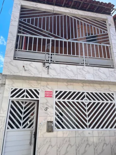 Casa de andar pra vender por R$ 200 mil no barrio industrial