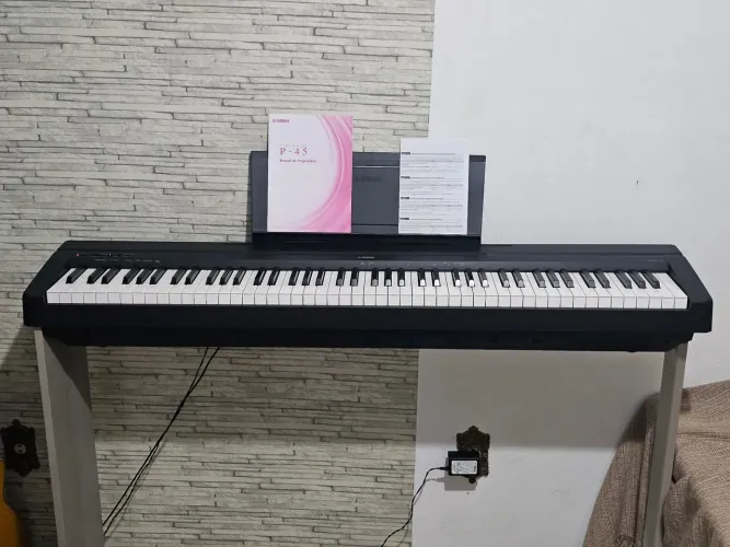 Piano digital Yamaha | 6 meses de uso | bag acolchoada