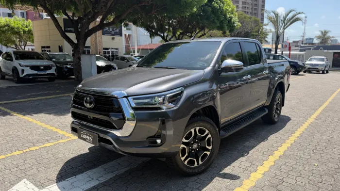 Toyota Hilux CD SRX 4X4 2.8 TDI 16V Diesel Aut. 2023