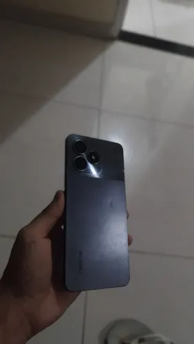 Realme note 50