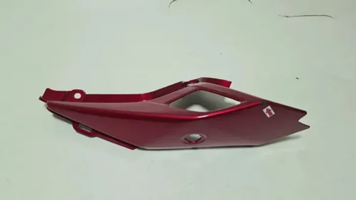 Carenagem Rabeta Esq Yamaha Fz25 18/25 Detalhes 62764 Vermelho
