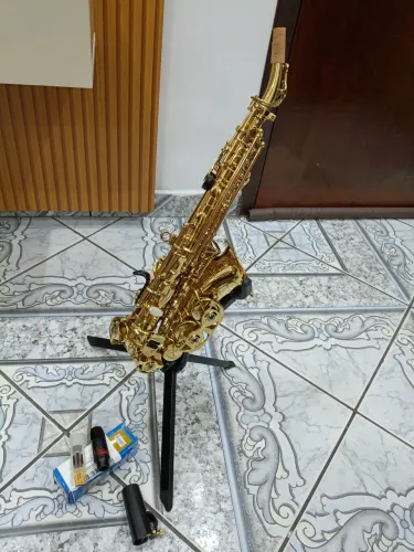 Sax Eagle soprano curvo 508 impecável