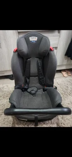 Vendo cadeirinha infantil pra carro