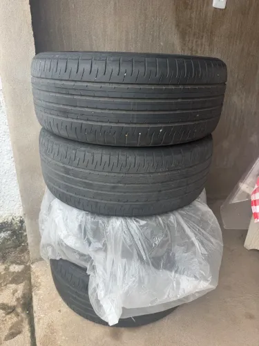 Vendo pneu
