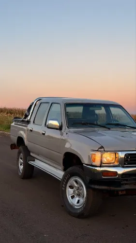 Toyota Hilux CD SR5 4X4 2.8 Diesel 2000