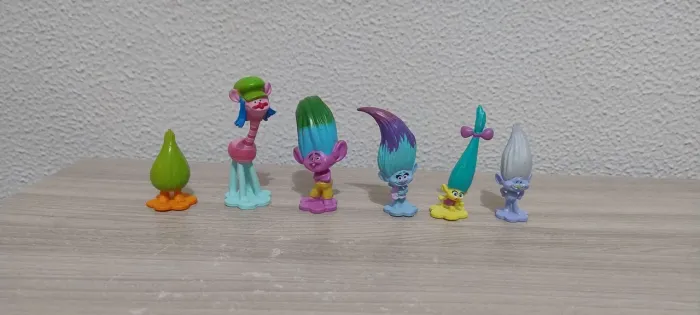Lote 6 miniaturas Trolls DWA