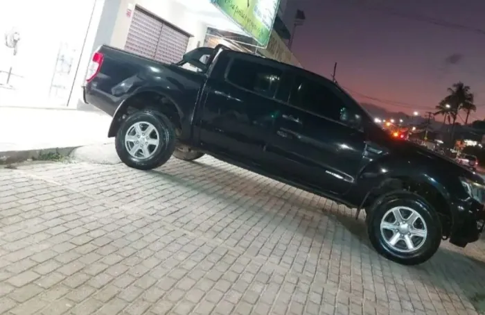 Ford Ranger XLS 2.5 16V 4X2 CD Flex 2013