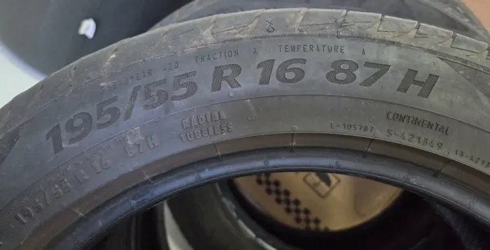 4 Pneus Continental 195 55 R16 87H