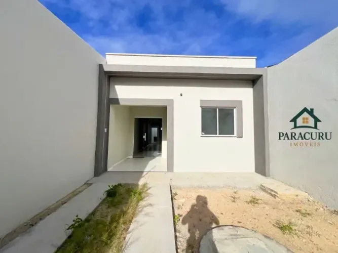 Vendo casa com dois quartos em Paracuru.