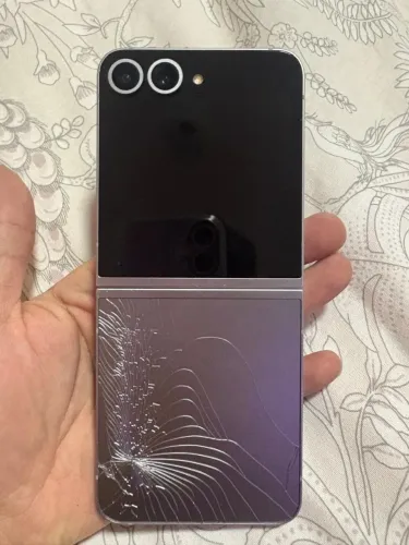 Venda celular samsung Flip6