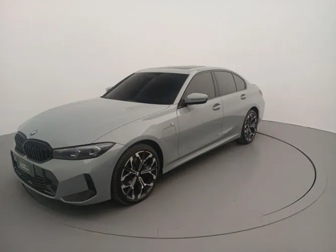 BMW 330E M Sport 2.0 Turbo Híbrido AU 2025
