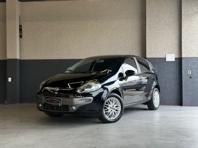 Fiat Punto Essence 1.6 Flex 16V 5P 2014