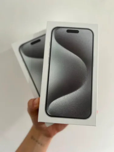 iPhone 15 pro Max 256 lacrado