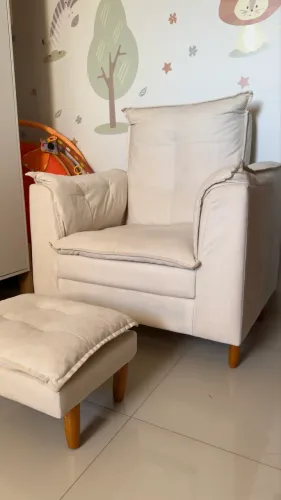 Poltrona de amamentação