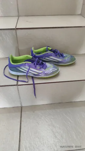 Tênis de futsal N°40