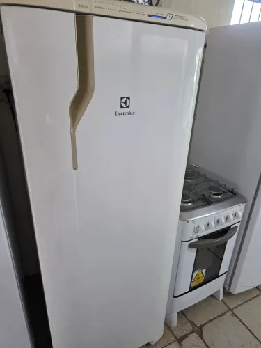 Geladeira Electrolux frosfree funcionando perfeitamente
