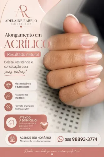 Alongamento de unhas em gel e reconstrução de unhas roídas.