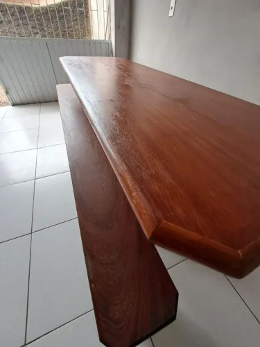 Vendo mesa de angelim