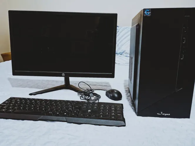 PC Completo i5 / 16GB RAM / Monitor / Teclado e Mouse / Wi-Fi