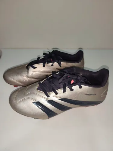 Chuteira Adidas Predator Campo com Travas - Tamanho 37 - Seminova