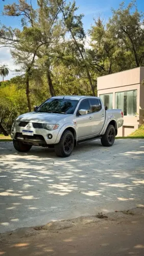 Mitsubishi L200 Triton HPE 3.2 CD TB Int.diesel AUT 2008