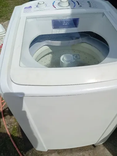 Máquina de lavar roupa Electrolux 15kg funcionando perfeitamente ótima máquina lava 