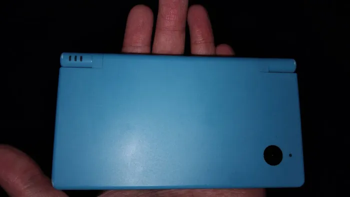 Nintendo DSI (SD 64 GB + Cartão R4)