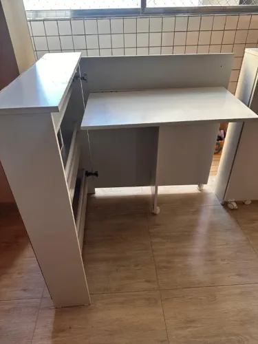 Home Office Perfeito! Escrivaninha Dobrável/Retrátil Modular c/ Rodízios - Ultra Compacta!