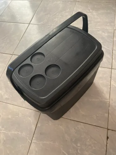 Cooler térmico preto