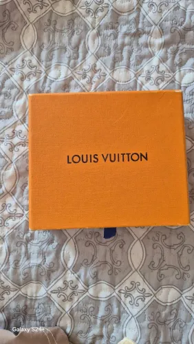 Carteira LOUIS VUITTON de primeira linha (não é original)