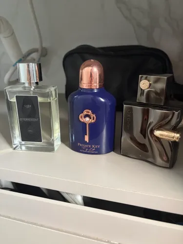 3 perfumes a venda. Effervescent Lab 8; Private key to my life Armaf; Spectre Ghost.