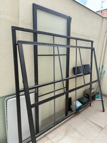 Estrutura de Ferro para Porta